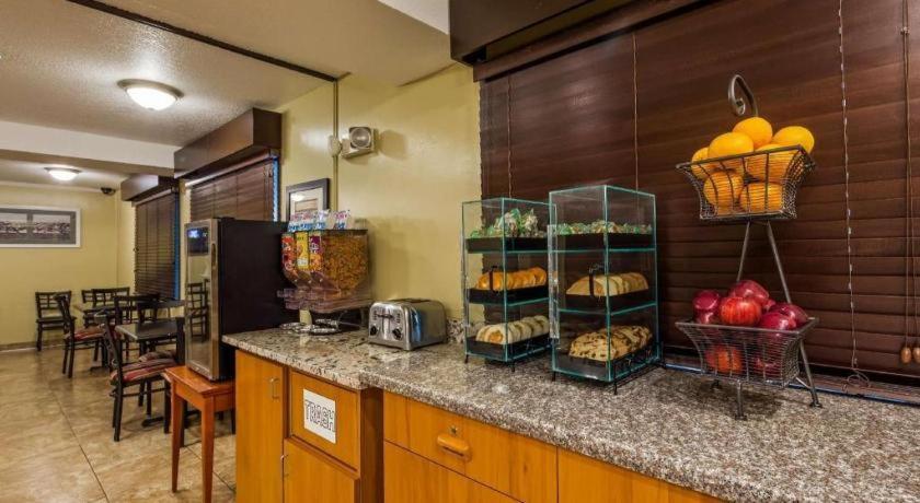Best Western Rama Inn Ephrata Екстериор снимка
